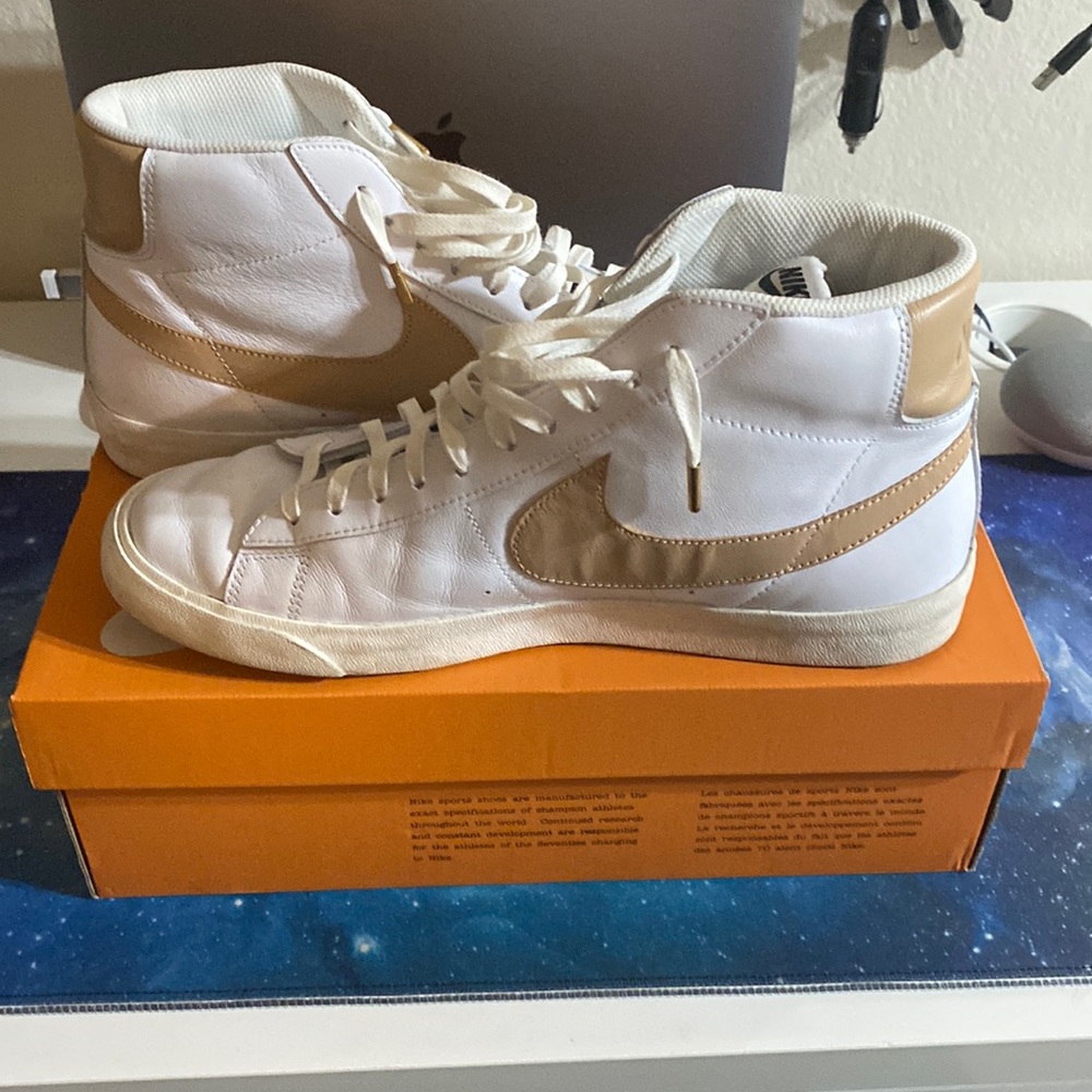 Nike Blazers white